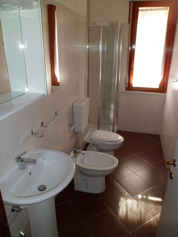 Residence Gardenia Lignano Sabbiadoro Bagian luar foto